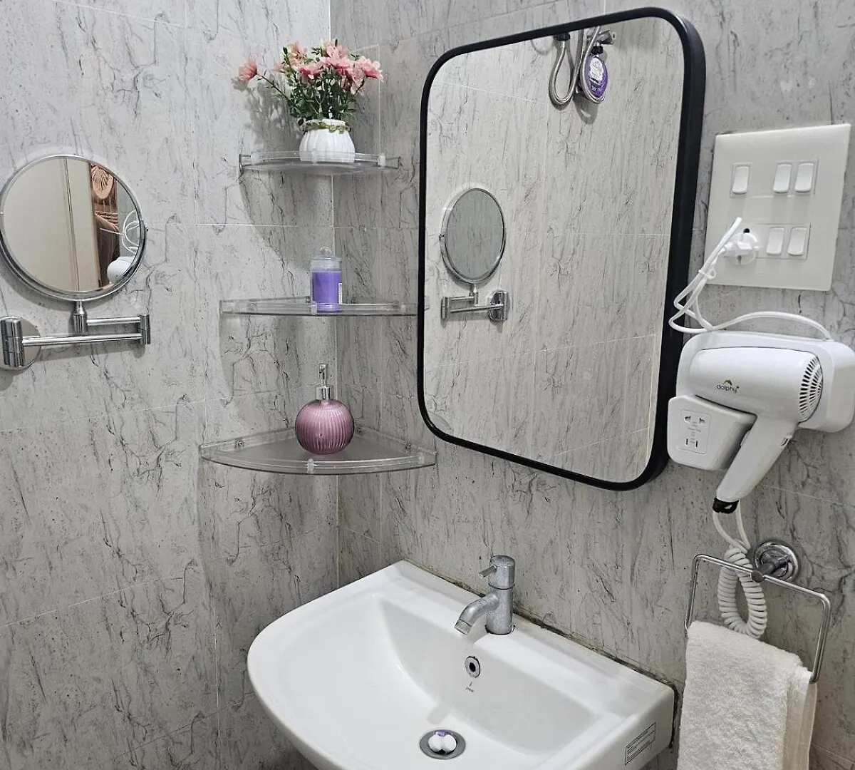 Ganga Ghat 2 Bhk Apartment Near Kashi Vishwanath Temple With Parking And Lift Varanasi 0*,  Indien