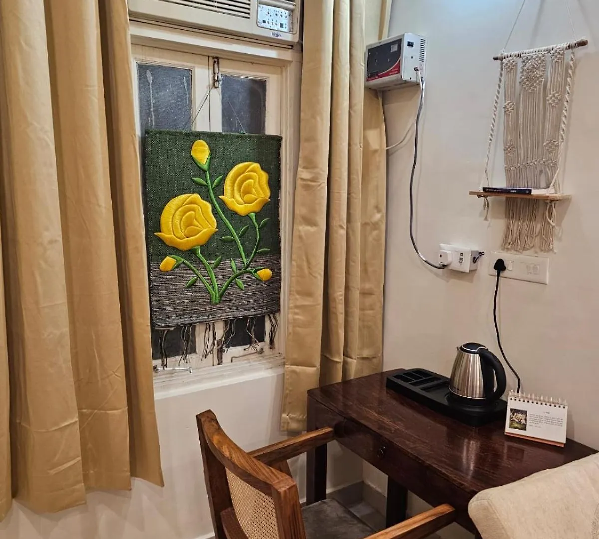 Ganga Ghat 2 Bhk Apartment Near Kashi Vishwanath Temple With Parking And Lift Varanasi